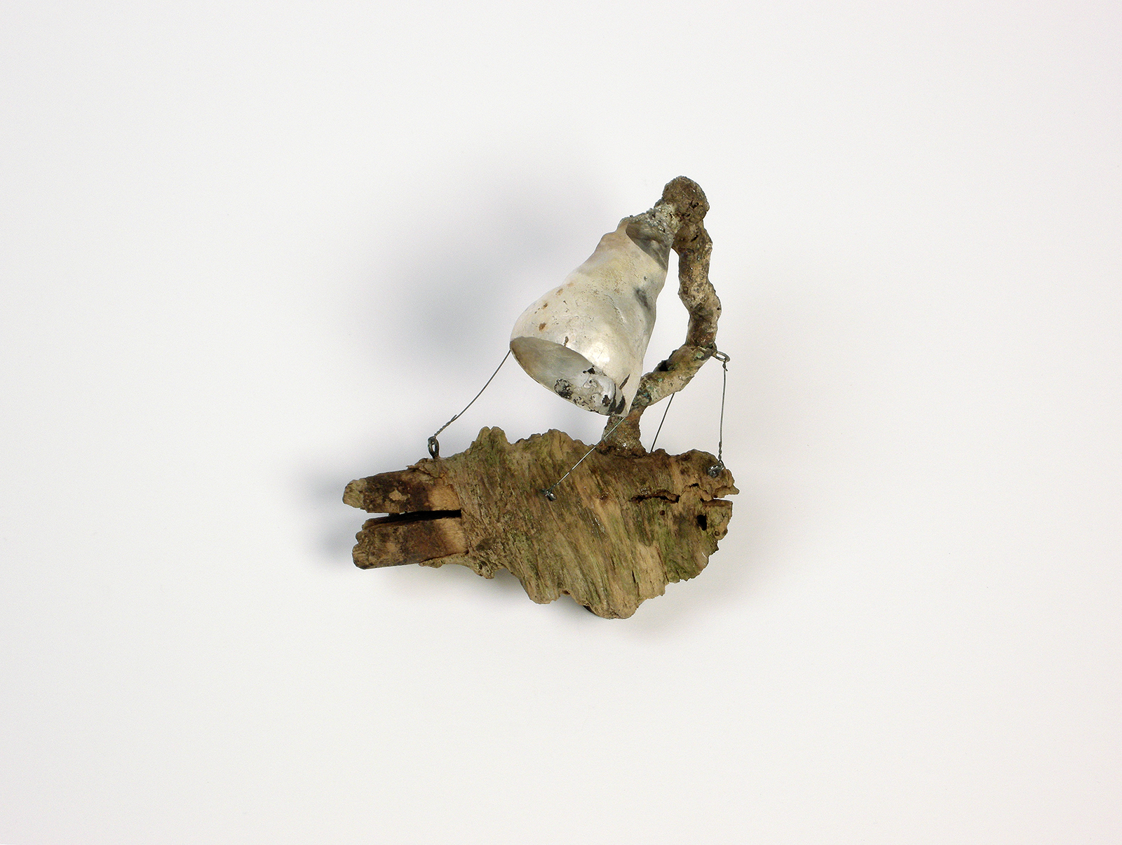 "Figure on Wood"   |   Brooch   |    2009    |  silver, enamel, wood, stainless steel, copper nitrate   |   83X71X5 7mm